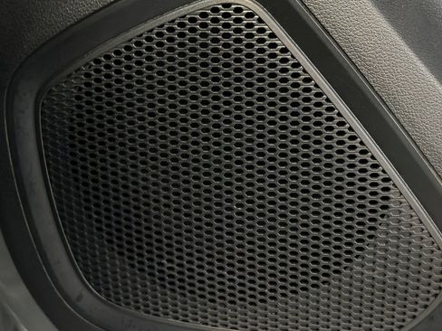 Certified 2023 Hyundai Venue SEL image 23