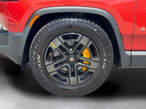 Used 2022 Rivian R1T Adventure AWD/4WD image 9