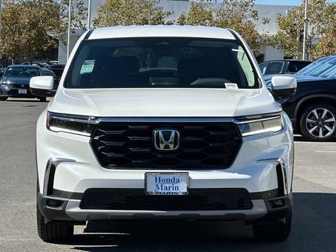 New 2025 Honda Pilot EX-L image 9