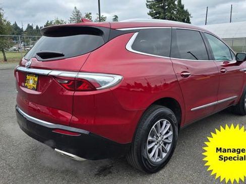 Used 2024 Buick Enclave Premium image 4