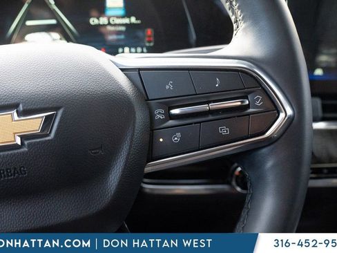 Used 2025 Chevrolet Equinox LT image 11