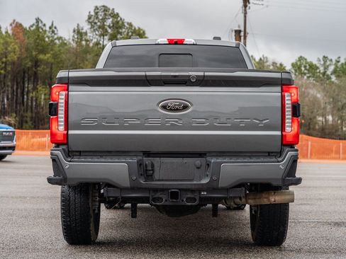 Certified 2025 Ford F250 Lariat w/ Black Appearance Package image 6