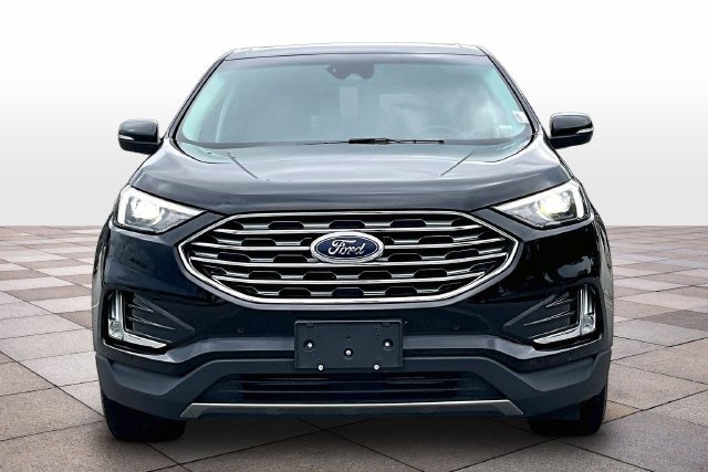 Used 2024 Ford Edge Titanium AWD/4WD image 3