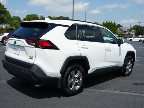 Used 2024 Toyota RAV4 XLE w/ Convenience Package AWD/4WD image 8