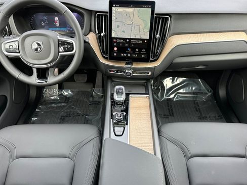 New 2026 Volvo XC60 B5 Plus w/ Climate Package AWD/4WD image 12
