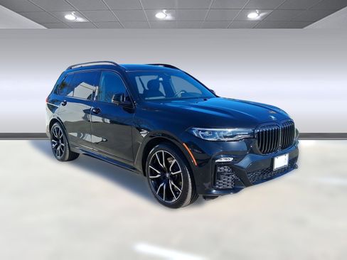 Certified 2022 BMW X7 xDrive40i w/ M Sport Package image 7