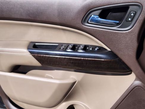 Used 2017 GMC Canyon SLT w/ Trailering Package image 12