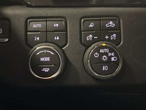 Used 2025 Chevrolet Silverado 3500 High Country w/ High Country Premium Package image 14