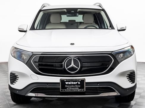 Certified 2023 Mercedes-Benz EQB 300 4MATIC w/ Exclusive Package image 6