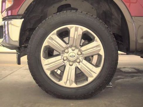 Used 2017 Ford F150 Lariat AWD/4WD image 6