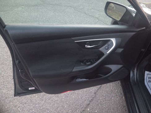 Used 2013 Nissan Altima 2.5 SV w/ 2.5SV Convenience Pkg image 16