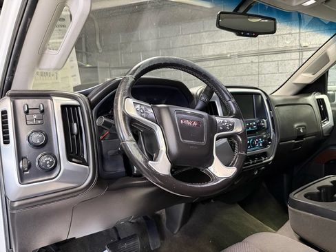 Used 2018 GMC Sierra 2500 SLE w/ HD SLE Preferred Plus Package AWD/4WD image 14