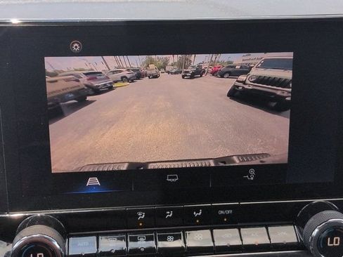 Used 2023 Chevrolet Colorado LT w/ LT Convenience Package RWD image 20