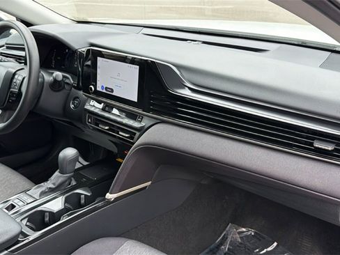 Certified 2025 Toyota Camry LE image 39