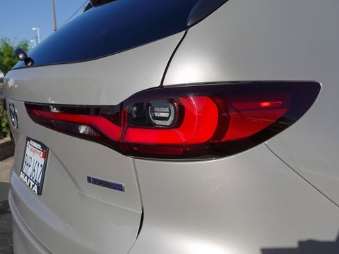 Used 2024 MAZDA CX-90 Plug-In Hybrid w/ Premium Plus image 5