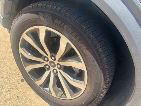Used 2020 Ford Explorer ST AWD/4WD image 8