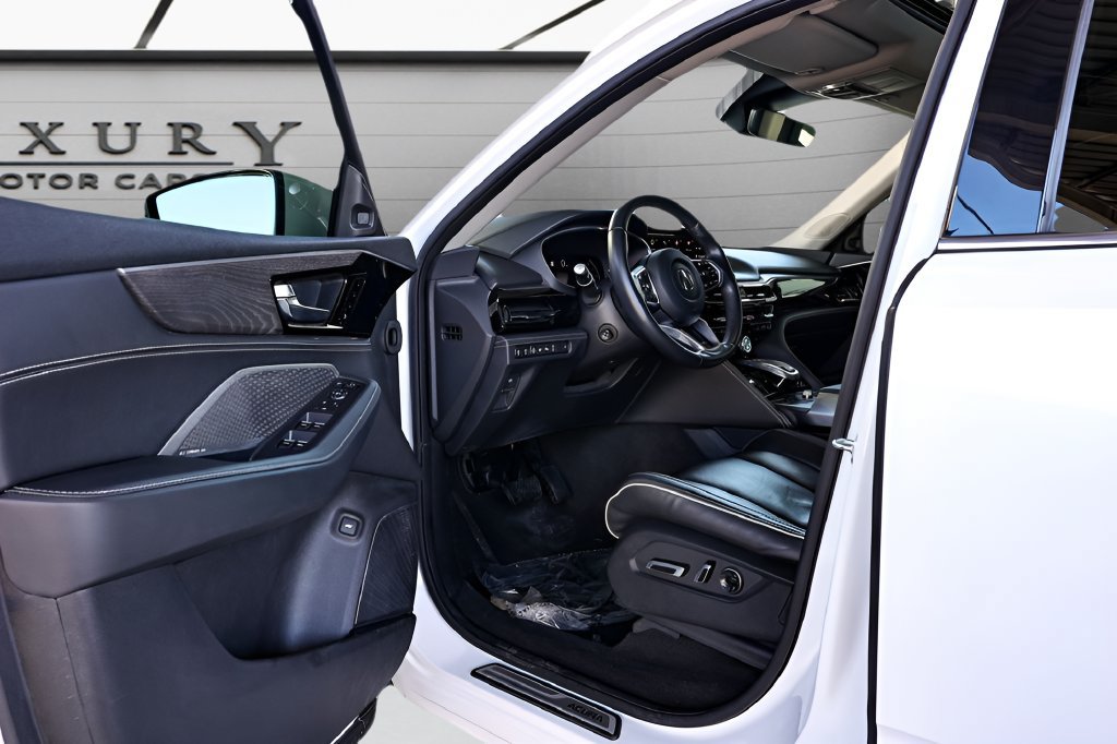 Used 2023 Acura MDX w/ Advance Package AWD/4WD image 30