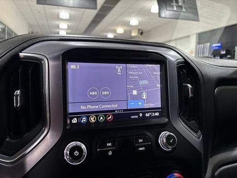 Used 2019 GMC Sierra 1500 SLT w/ SLT Premium Plus Package AWD/4WD image 24