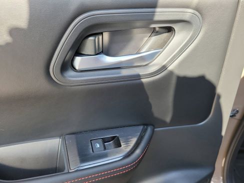 Certified 2025 Nissan Rogue SV image 20