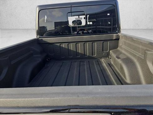 Used 2020 Jeep Gladiator Overland AWD/4WD image 6
