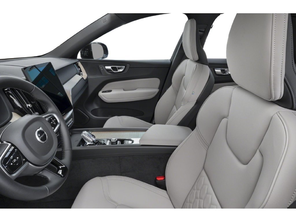 Used 2026 Volvo XC60 B5 Ultra AWD/4WD image 6