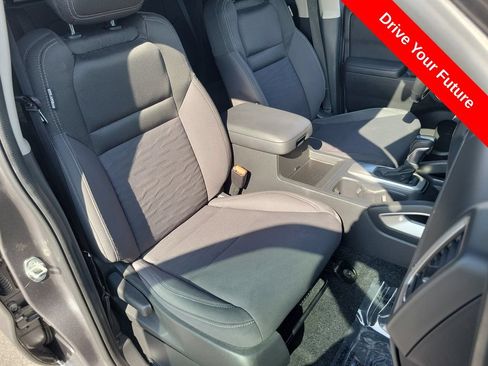 Used 2022 Nissan Frontier SV RWD image 20