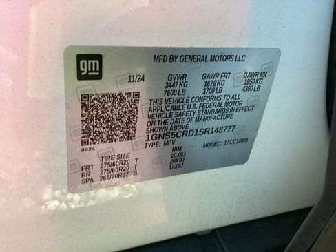 Used 2025 Chevrolet Suburban LT w/ Comfort Package image 10