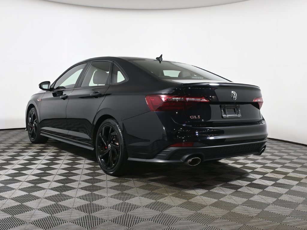 Used 2023 Volkswagen Jetta GLI Autobahn FWD image 3