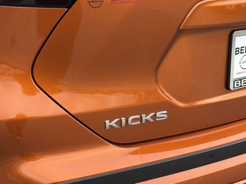 Certified 2024 Nissan Kicks SR image 24