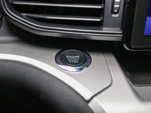 Used 2022 Ford Explorer XLT AWD/4WD image 29