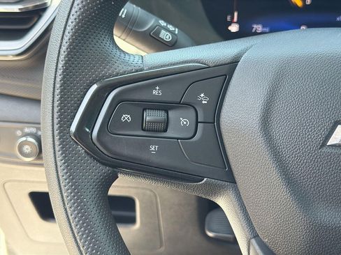 Used 2025 Chevrolet TrailBlazer LS FWD image 8