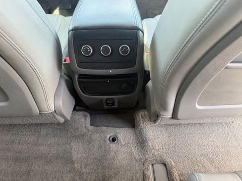 Used 2016 Buick Enclave Leather image 14