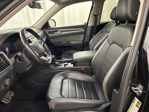 Used 2023 Volkswagen Atlas SEL Premium AWD/4WD image 6