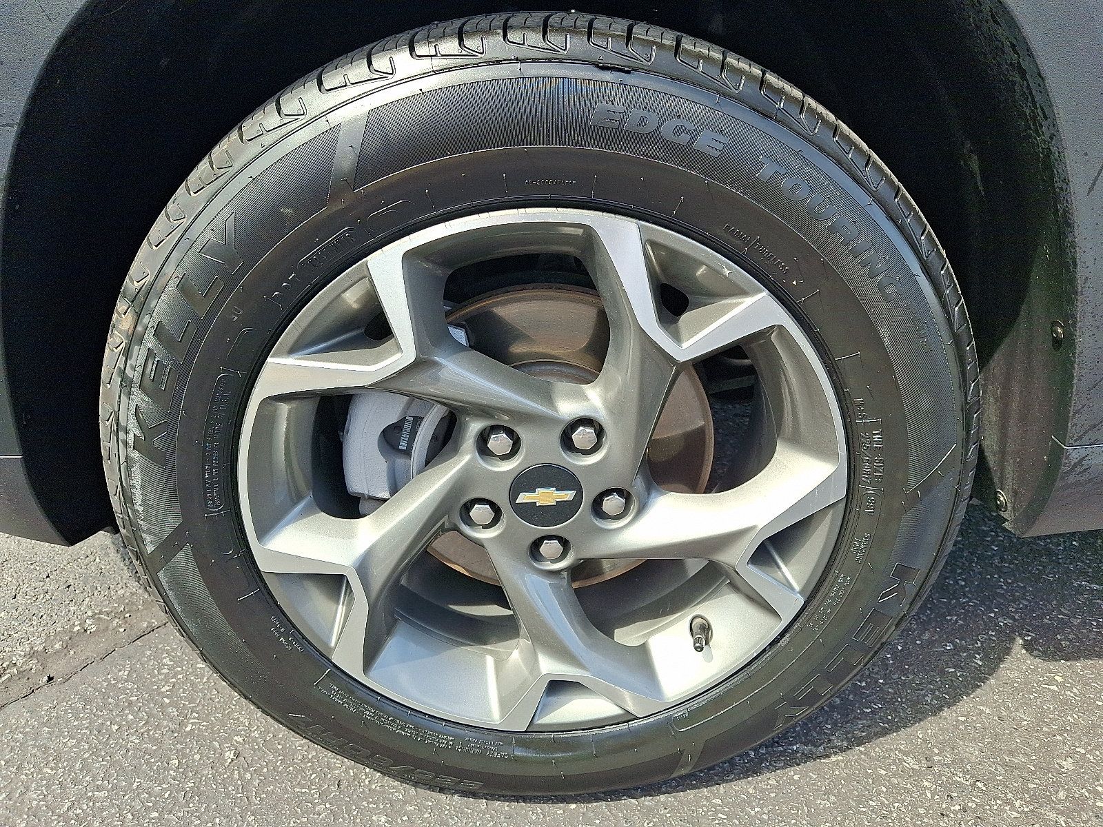 Used 2025 Chevrolet Trax LT FWD image 9