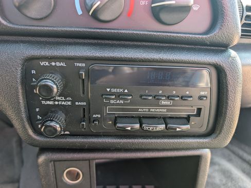 Used 1994 Chevrolet Camaro Z28 RWD image 68
