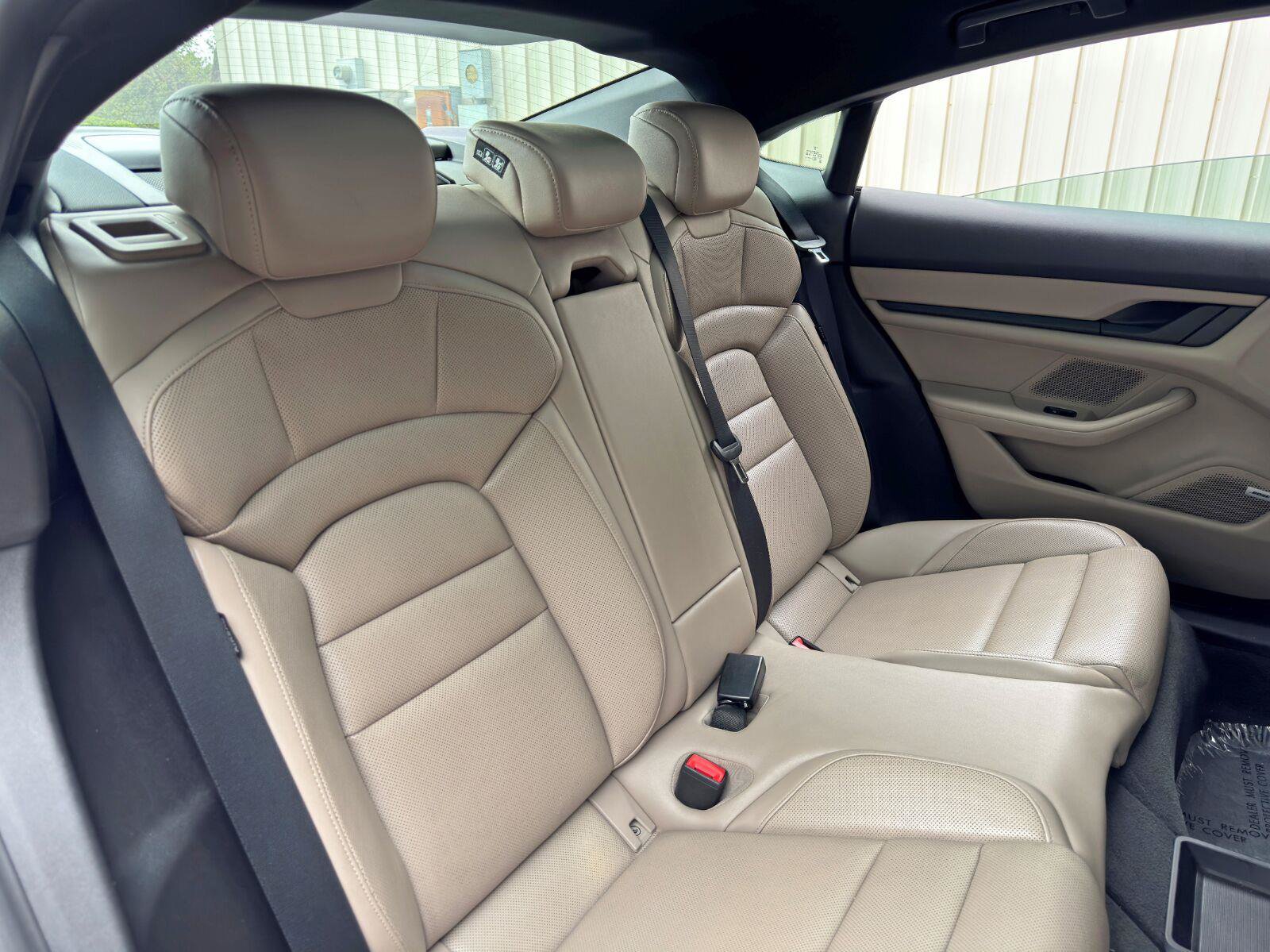 Used 2022 Porsche Taycan RWD image 40