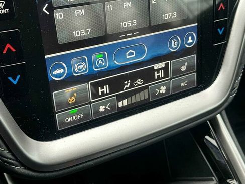 Used 2025 Subaru Outback Premium image 24