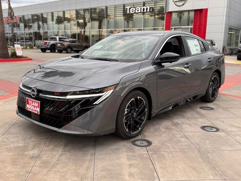 New 2026 Nissan Sentra SR image 4