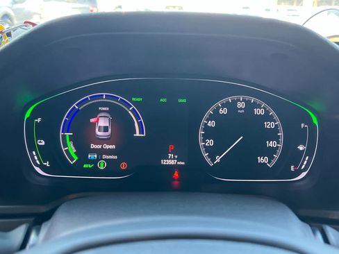 Used 2019 Honda Accord Touring image 24