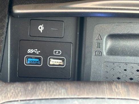 Used 2021 Genesis G80 3.5T AWD/4WD image 28