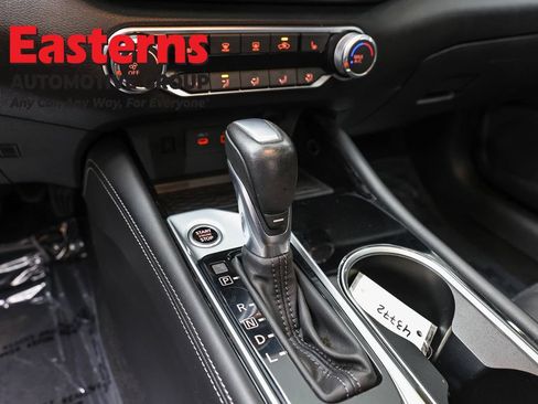 Used 2023 Nissan Altima 2.5 SV w/ SV Premium Package FWD image 13