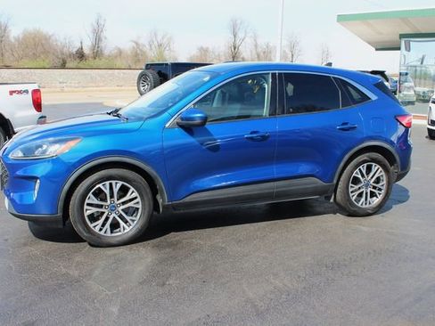 Used 2022 Ford Escape SEL image 3