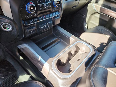 Used 2020 Chevrolet Silverado 2500 LTZ w/ LTZ Plus Package image 18