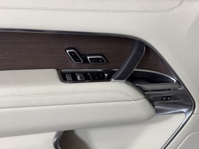 New 2026 Land Rover Range Rover SE AWD/4WD image 15