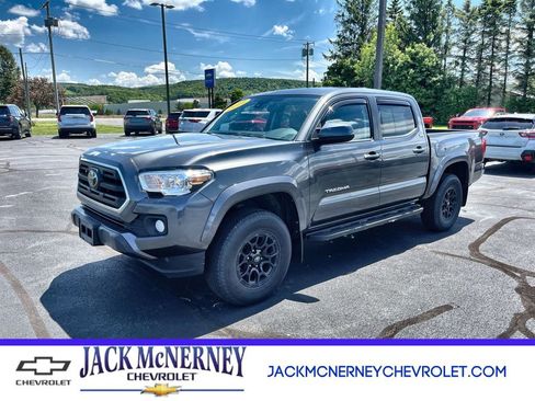 Used 2019 Toyota Tacoma SR5 AWD/4WD image 1