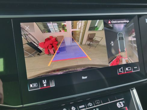 Used 2021 Audi Q7 2.0T Premium Plus image 24