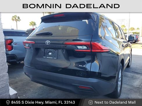 Used 2024 Toyota Grand Highlander XLE image 5