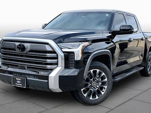 Used 2024 Toyota Tundra Limited w/ Power Package AWD/4WD image 35