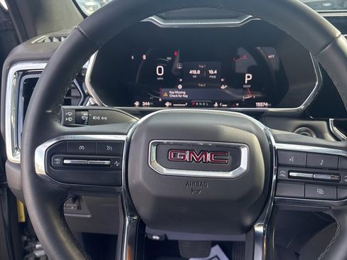 Used 2024 GMC Canyon Elevation w/ Convenience Package image 18