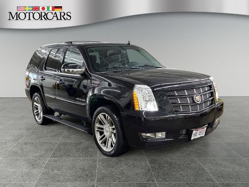 Used 2014 Cadillac Escalade Premium image 1